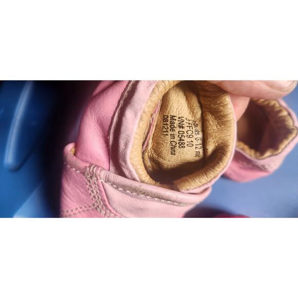 Robeez soft sole shoes L.L.Bean Pink baby shoes 6months - 12months - Picture 4 of 5